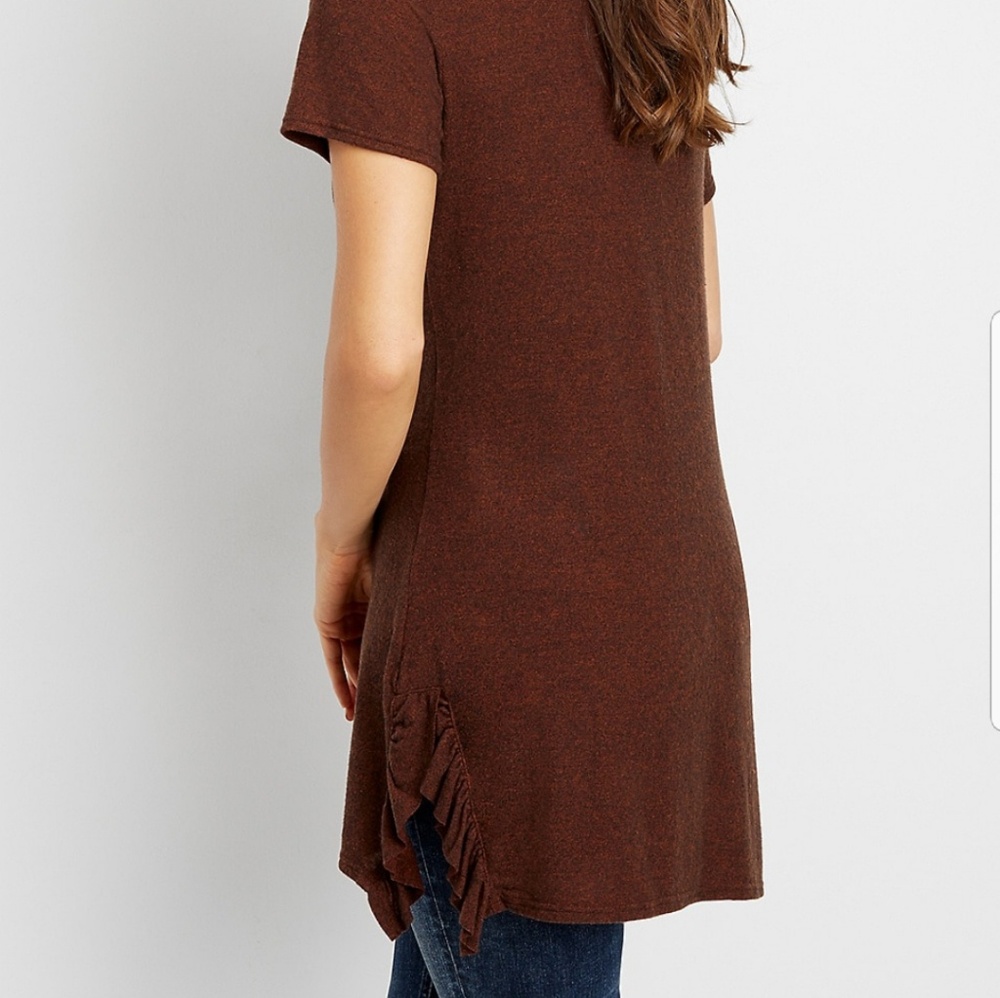 NEW LISTING 😁 Ruffle Hem tunic